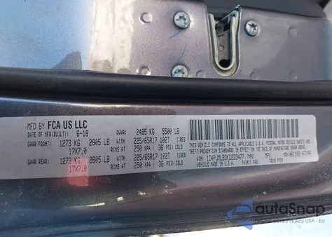 2019 Jeep Cherokee Latitude Plus 4X4 z USA, uszkodzony, nr VIN 1C4PJMLB3KD233477